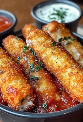Crispy Mozzarella Sticks With Marinara Sauce & Creamy Dip