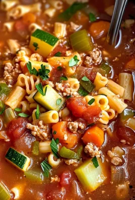 Slow Cooker Pasta E Fagioli Soup {Olive Garden copy-cat}